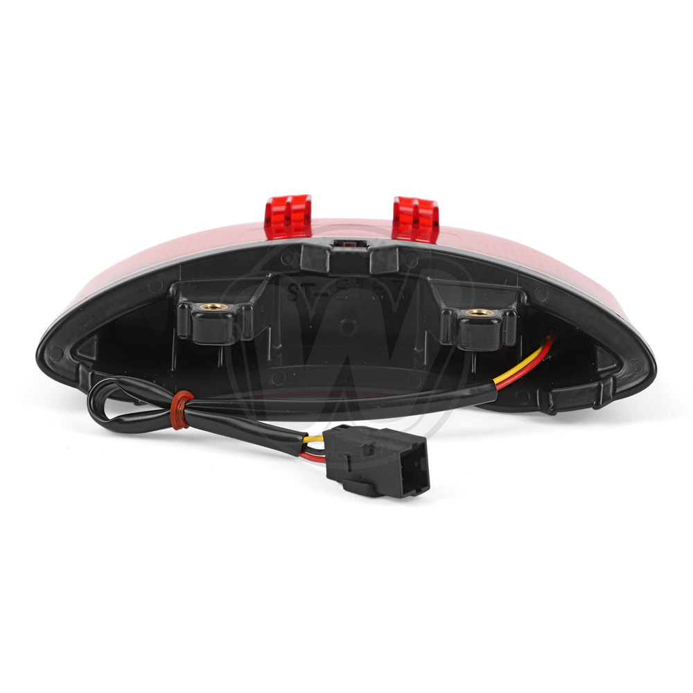 0CE9004_ae0931 three.jpg